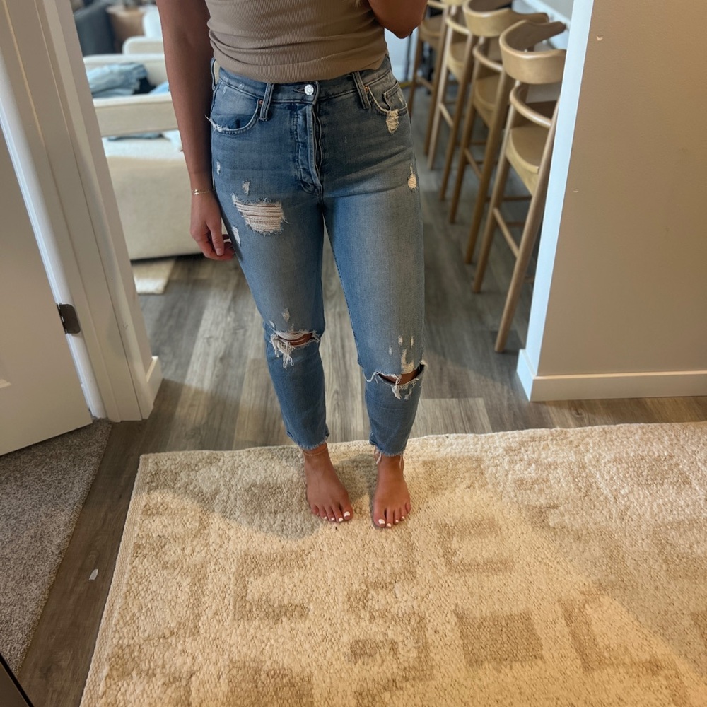 MOTHER Blue Ankle Cropped Jeans with Distressed Style